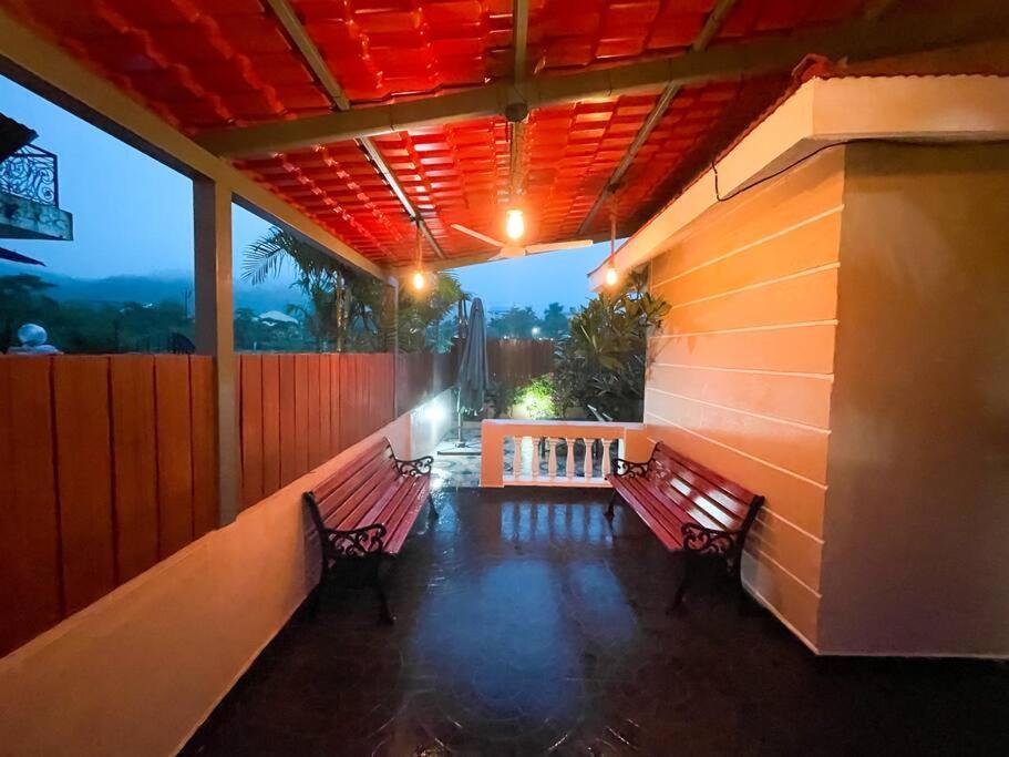 Corner House, Lonavla By Meheru-4 Bhk Villa With Pool Zewnętrze zdjęcie